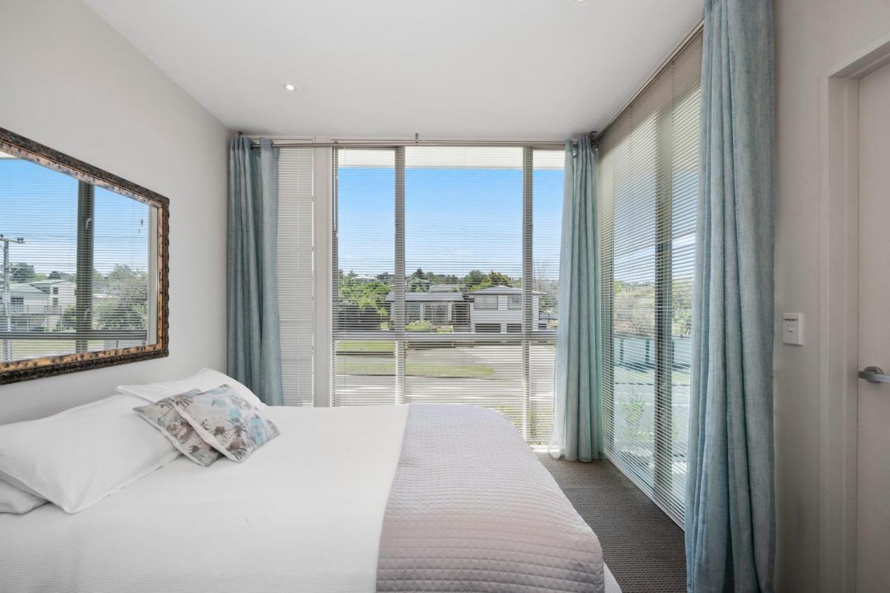 Marinaside Villa - Taupo Holiday Apartment Exterior photo