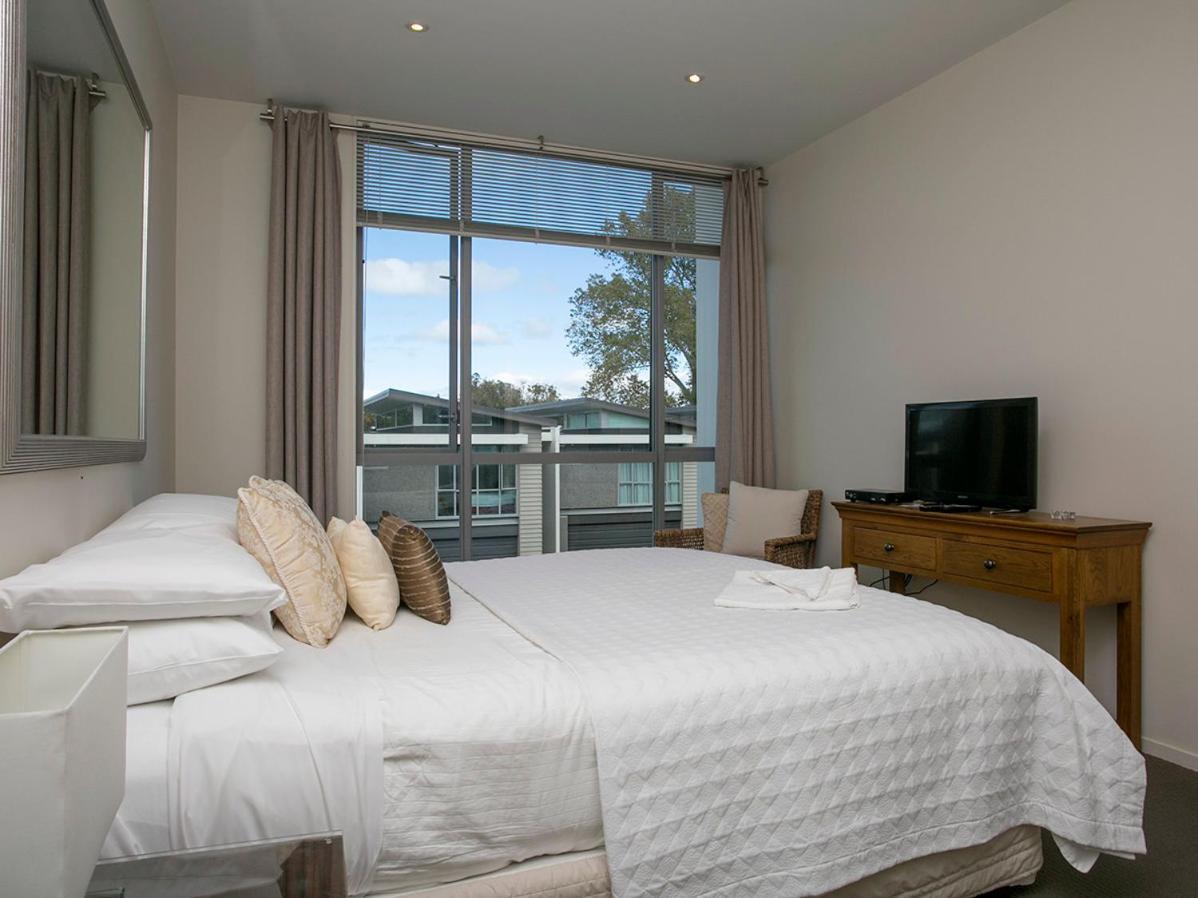 Marinaside Villa - Taupo Holiday Apartment Exterior photo